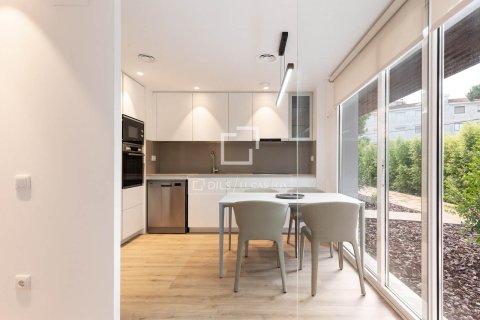 Villa de 6 dormitorios en alquiler en Gavà, Barcelona, Cataluña, Spain № 6809 - foto 22
