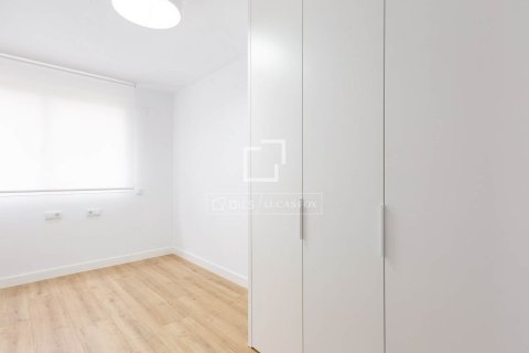 Villa de 6 dormitorios en alquiler en Gavà, Barcelona, Cataluña, Spain № 6809 - foto 28