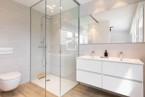 Villa de 6 dormitorios en alquiler en Gavà, Barcelona, Cataluña, Spain № 6809 - foto 25