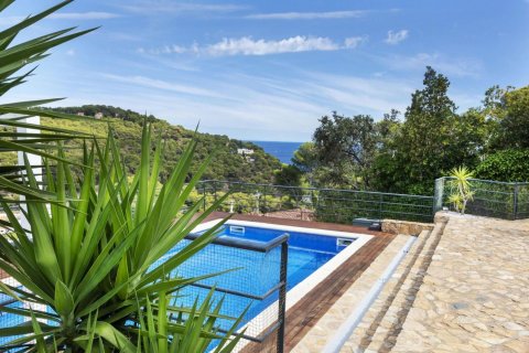 Купить дом в Тамариу, Испания с 5 комнат, № 1670 - фото 3