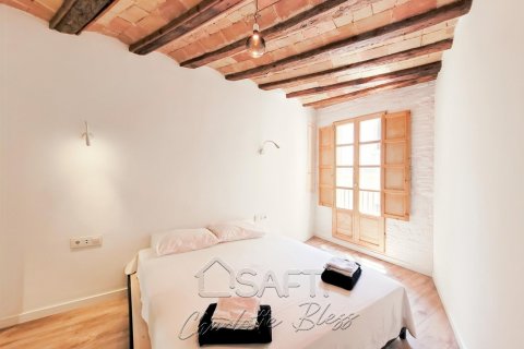 Купить квартиру в Старый город, Барселона, Испания с 2 спальни, 74м², № 2261 - фото 9
