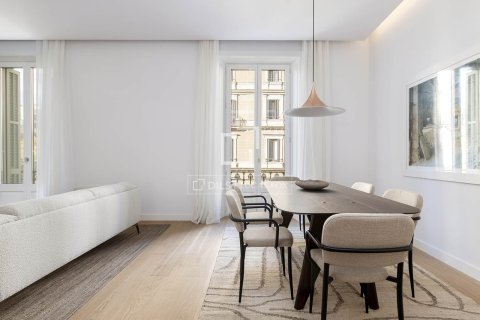 2 chambres apartment à vendre à Barcelona, Catalonia, Spain № 4018 - photo 4