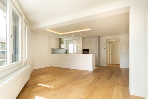 2 chambres apartment à vendre à Barcelona, Catalonia, Spain № 4013 - photo 27