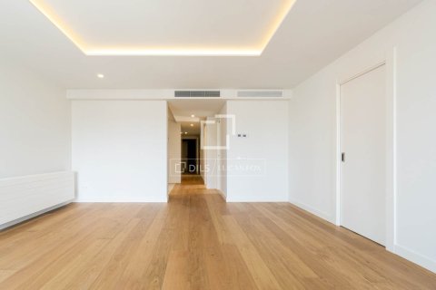 2 chambres apartment à vendre à Barcelona, Catalonia, Spain № 4015 - photo 2