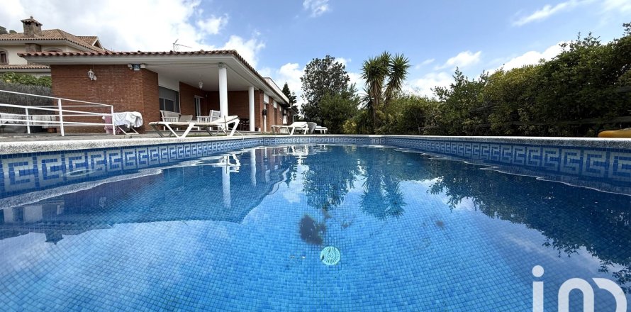 6 bedrooms house for sale in Argentona, Barcelona, Catalonia, Spain № 4848