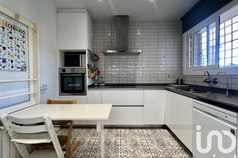 5 bedrooms apartment for sale in Sant Andreu de Llavaneres, Barcelona, Catalonia, Spain № 4910 - photo 13