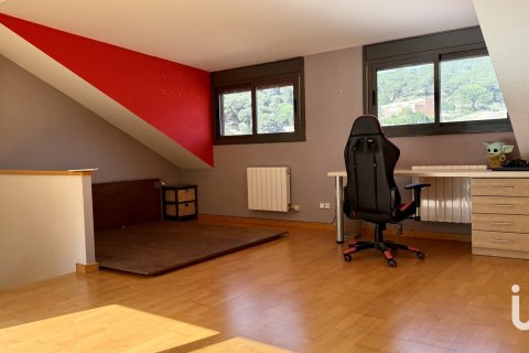 Купить дом в Сан-Андреу-де-Льяванерес, Испания с 4 спальни, 200м², № 4912 - фото 20