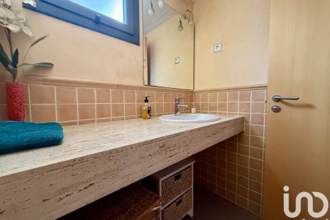 Купить дом в Сан-Андреу-де-Льяванерес, Испания с 4 спальни, 200м², № 4912 - фото 3