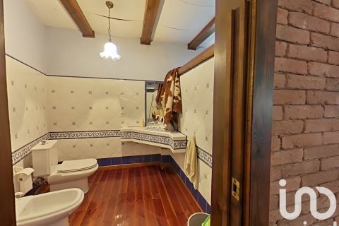 6 bedrooms castles for sale in Lleida, Catalonia, Spain № 4909 - photo 11