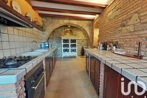 6 bedrooms castles for sale in Lleida, Catalonia, Spain № 4909 - photo 7