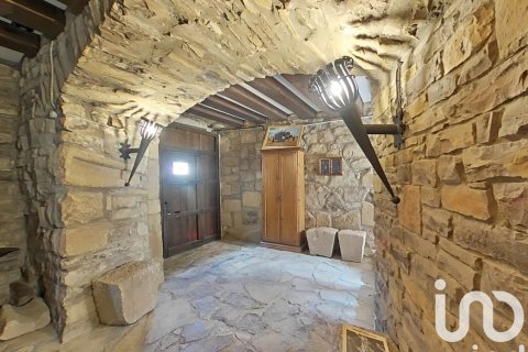 6 bedrooms castles for sale in Lleida, Catalonia, Spain № 4909 - photo 4