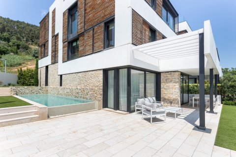 Снять в аренду дом в Барселона, Испания с 8 комнат, № 1565 - фото 15