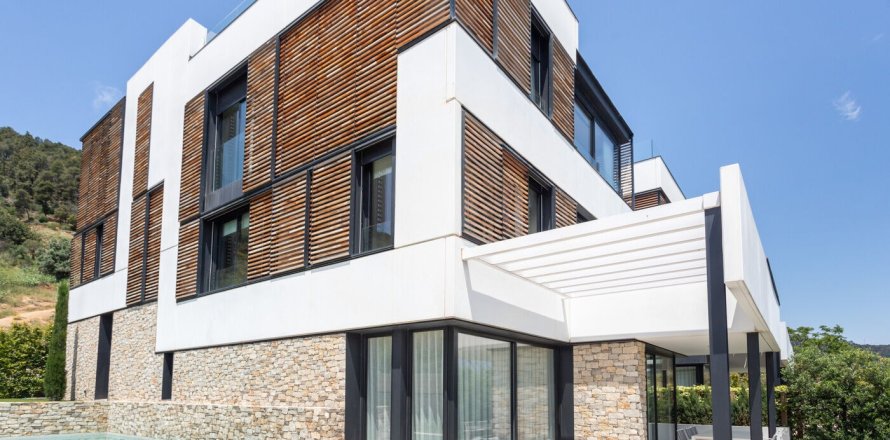 Дом с 7 спальнями в Барселоне, Каталония, Испания № 1565