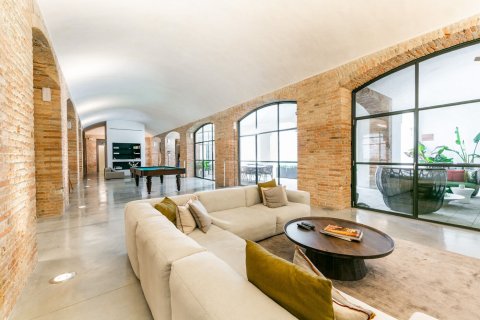 Снять в аренду квартиру в Барселона, Испания с 3 комнаты, № 1568 - фото 15