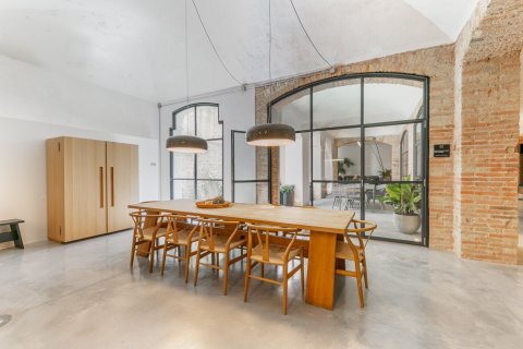 Снять в аренду квартиру в Барселона, Испания с 3 комнаты, № 1568 - фото 6