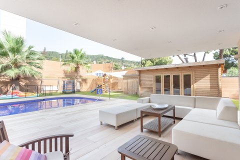 Снять в аренду дом в Барселона, Испания с 8 комнат, № 1569 - фото 15