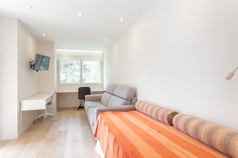 Снять в аренду дом в Барселона, Испания с 8 комнат, № 1569 - фото 6