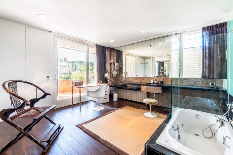 Снять в аренду квартиру в Барселона, Испания с 6 комнат, № 1566 - фото 13