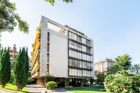 Снять в аренду квартиру в Барселона, Испания с 6 комнат, № 1566 - фото 15