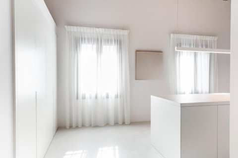 Снять в аренду квартиру в Барселона, Испания с 4 комнаты, № 1564 - фото 7