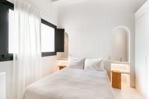 Снять в аренду квартиру в Барселона, Испания с 4 комнаты, № 1564 - фото 8