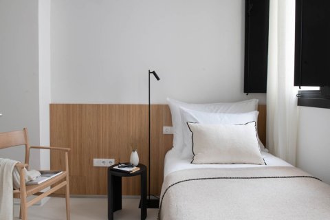 Снять в аренду квартиру в Барселона, Испания с 4 комнаты, № 1567 - фото 8