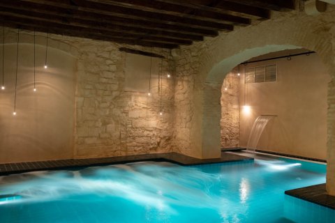 Снять в аренду квартиру в Барселона, Испания с 4 комнаты, № 1567 - фото 10