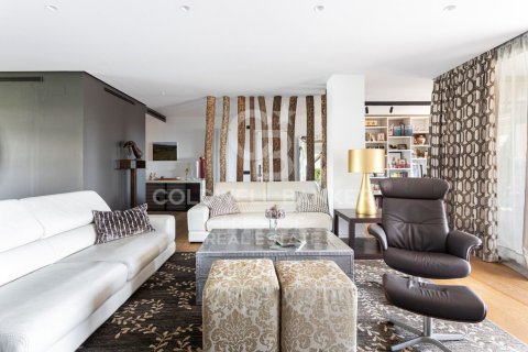 3 bedrooms apartment for sale in Barcelona, Catalonia, Spain № 6090 - photo 11