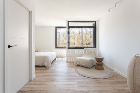 3 bedrooms apartment for sale in Barcelona, Catalonia, Spain № 6091 - photo 16