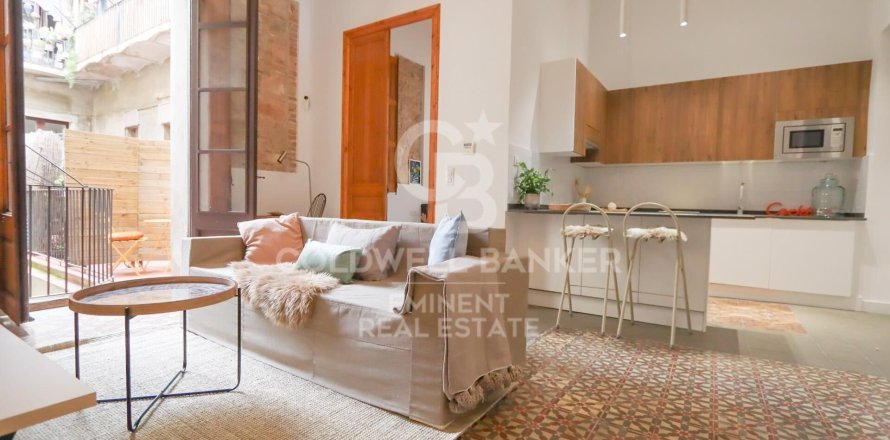 2 bedrooms apartment for sale in Barcelona, Catalonia, Spain № 6087