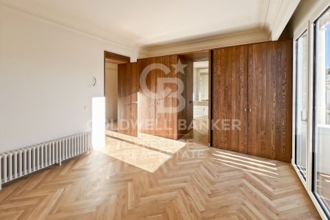 4 bedrooms apartment for sale in Barcelona, Catalonia, Spain № 6088 - photo 13