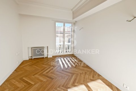4 bedrooms apartment for sale in Barcelona, Catalonia, Spain № 6088 - photo 16