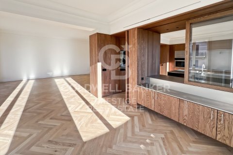 4 bedrooms apartment for sale in Barcelona, Catalonia, Spain № 6088 - photo 3