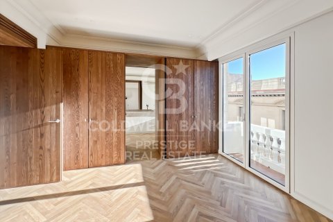 4 bedrooms apartment for sale in Barcelona, Catalonia, Spain № 6088 - photo 14