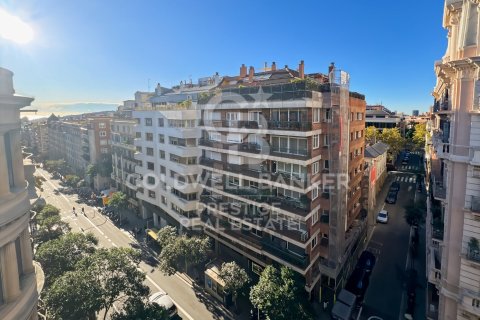 4 bedrooms apartment for sale in Barcelona, Catalonia, Spain № 6088 - photo 24