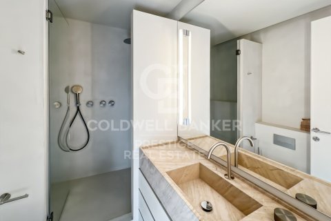 4 bedrooms apartment for sale in Barcelona, Catalonia, Spain № 6088 - photo 20