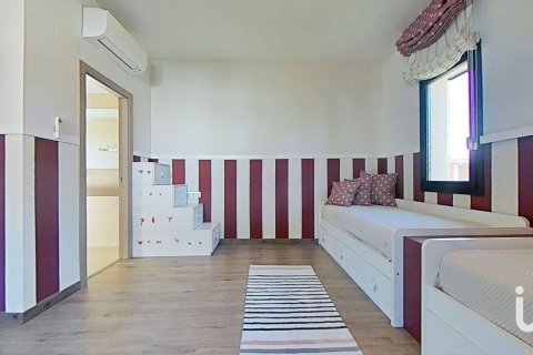 4 bedrooms house for sale in Cambrils, Tarragona, Catalonia, Spain № 5065 - photo 17