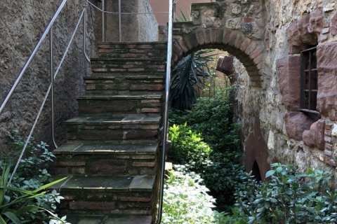 250 sq.m. commercial property for sale in Castelldefels, Barcelona, Catalonia, Spain № 5068 - photo 4