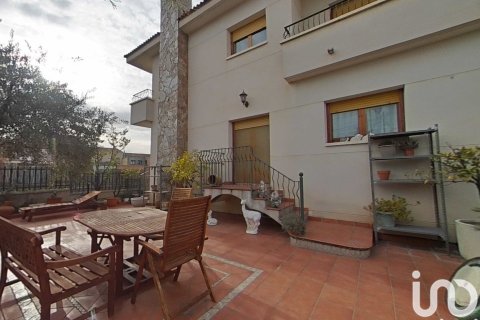 Дом с 5 спальнями в Термены, Лерида, Каталония, Испания № 5066