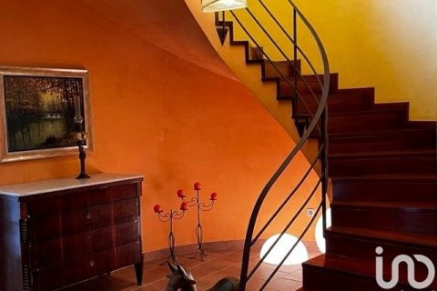 4 bedrooms house for sale in Bescano, Girona, Catalonia, Spain № 5070 - photo 25