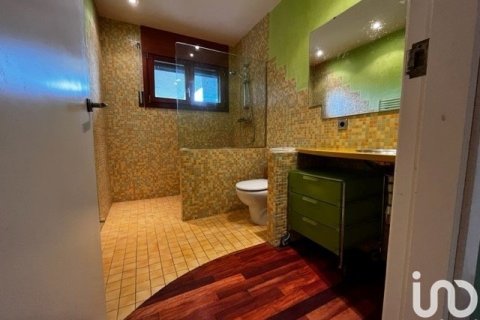 4 bedrooms house for sale in Bescano, Girona, Catalonia, Spain № 5070 - photo 17