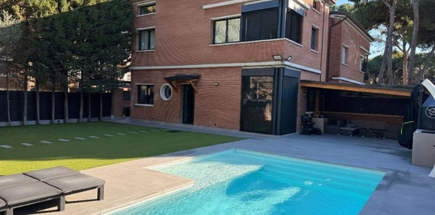 3 bedrooms townhouse for sale in Gava, Barcelona, Catalonia, Spain № 6220