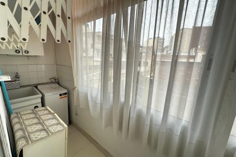 Купить квартиру в Сантс-Монтжуик, Барселона, Испания с 4 спальни, 120м², № 2182 - фото 14