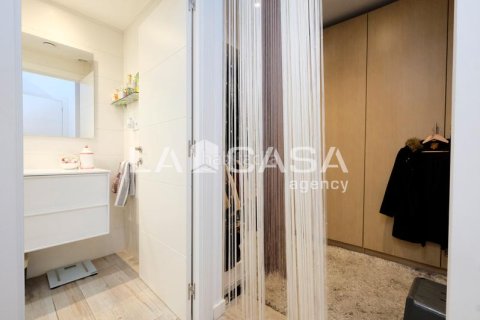 Купить квартиру в Сант-Андреу, Барселона, Испания с 2 спальни, 153м², № 2178 - фото 17