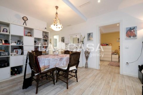 Купить квартиру в Сант-Андреу, Барселона, Испания с 2 спальни, 153м², № 2178 - фото 21