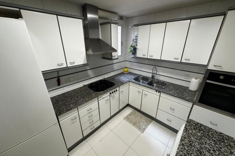 Купить квартиру в Сантс-Монтжуик, Барселона, Испания с 4 спальни, 120м², № 2181 - фото 12