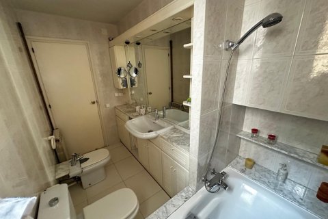 Купить квартиру в Сантс-Монтжуик, Барселона, Испания с 4 спальни, 120м², № 2181 - фото 28