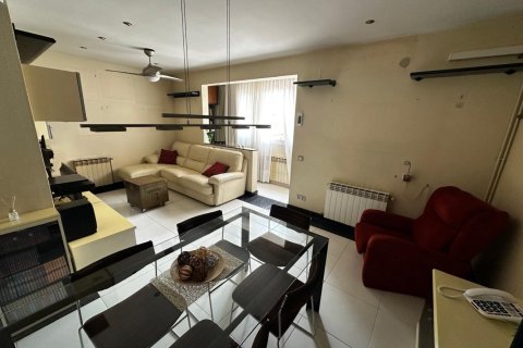 Купить квартиру в Сантс-Монтжуик, Барселона, Испания с 4 спальни, 120м², № 2181 - фото 4