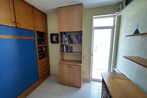 Купить квартиру в Сантс-Монтжуик, Барселона, Испания с 4 спальни, 120м², № 2181 - фото 23