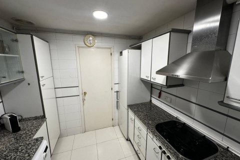 Купить квартиру в Сантс-Монтжуик, Барселона, Испания с 4 спальни, 120м², № 2181 - фото 15